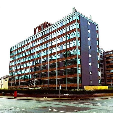 Old Trafford: Self-Serviced One Bedroom Apartment Manchester Exterior photo